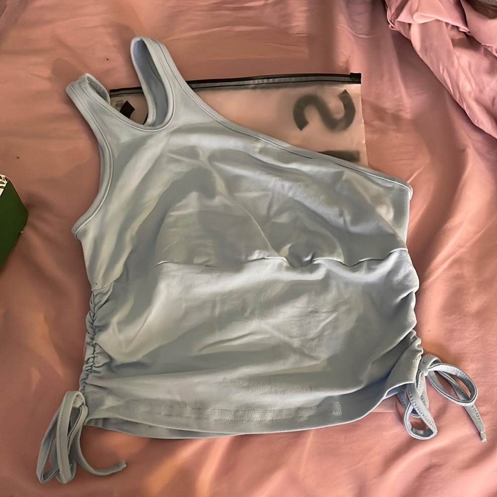 One shoulder cute summer crop top